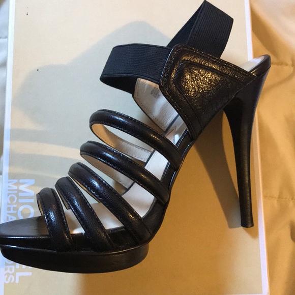 MK heels - Picture 3 of 7